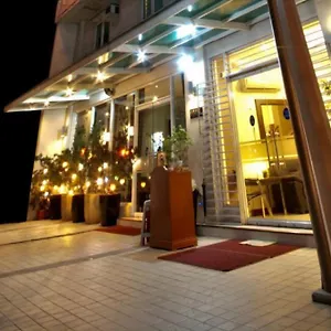 https://oyo-661-avitel.angeleshotels.net